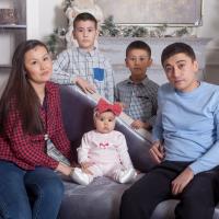 Айнура