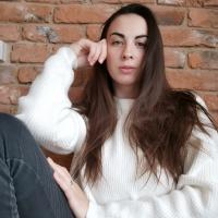 Оля