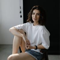 Аня