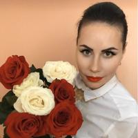 Яна Попазова