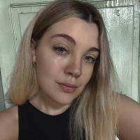 Полина