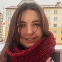 Полина