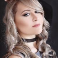 Полина Хаджинова