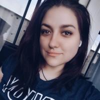 Аня