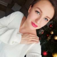 Anna_Like
