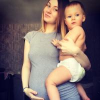  Анна
