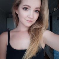 Аня
