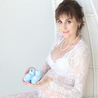 Elenka E.
