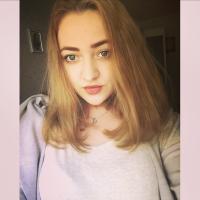 Аня Чиканова