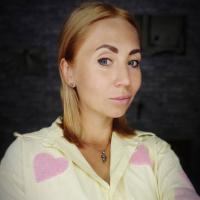 Аня