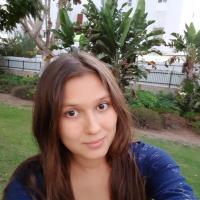 Elya Vesta