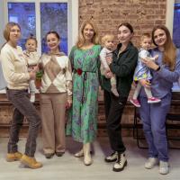 Momandkids_rnd