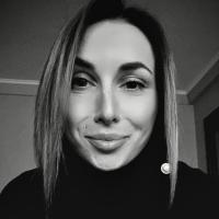 Полина