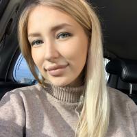 Оля