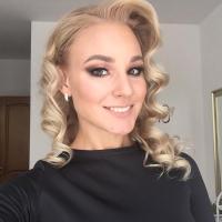 Аня