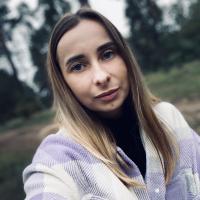 Оля