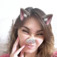 Гульнура.