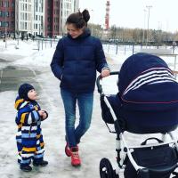 Мама Костика