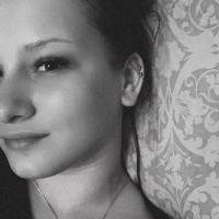 Полина