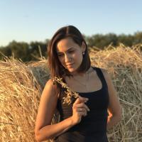 Анна Попова 