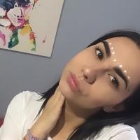 Аня