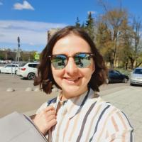 Оля