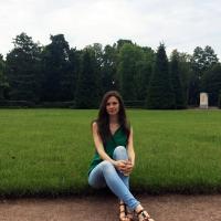Еелена