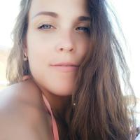 Анна Николаева
