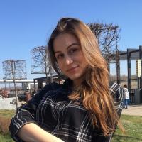 Оля