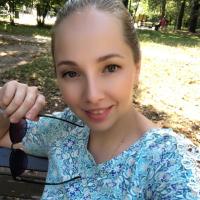 Аня