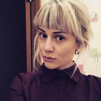 Алёна Долгополова