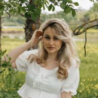 Алина