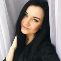 Аня