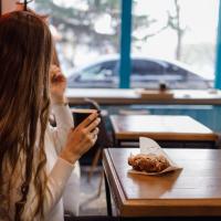 𝑨𝒏𝒕𝒐𝒏𝒊𝒏𝒂