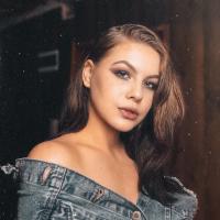 Полина