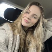Полина