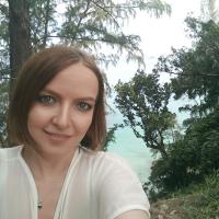 Кира Богомолова