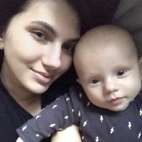 Аня