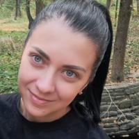 Аня
