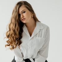 Алина
