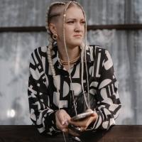 Юля
