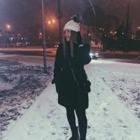 Оля