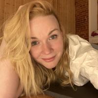Анна Мнацаканова