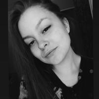 Аня