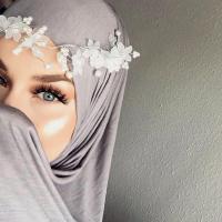 Amina28