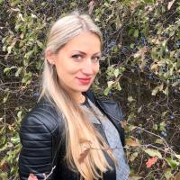 Ева