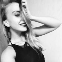 Аня Анина