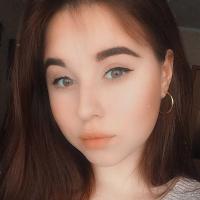 Катя😀
