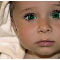 Брюнеточка