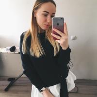 Яна Котова